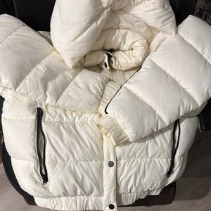 ALO Yoga Cream Puffer Jacket XS